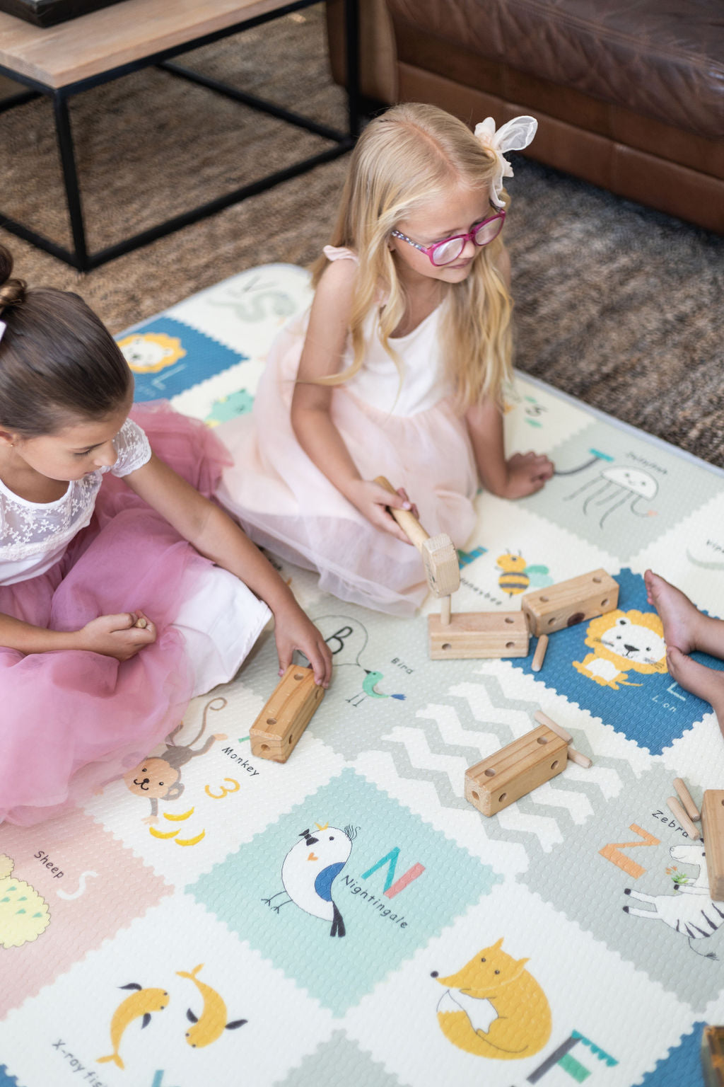 World map and alphabet play mat (Medium size)