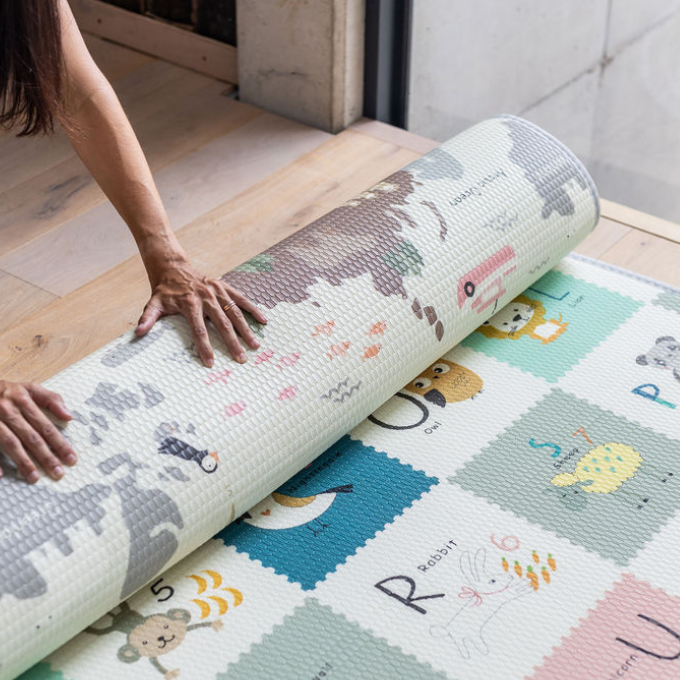 Medium World Map & Alphabet Play Mat