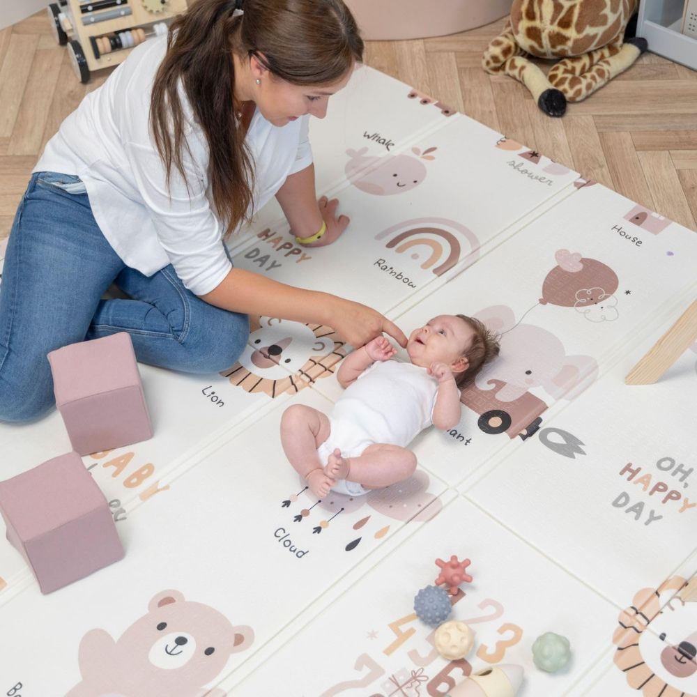 Tayla Jean Neutral Animals & Alphabet Folding Play Mat