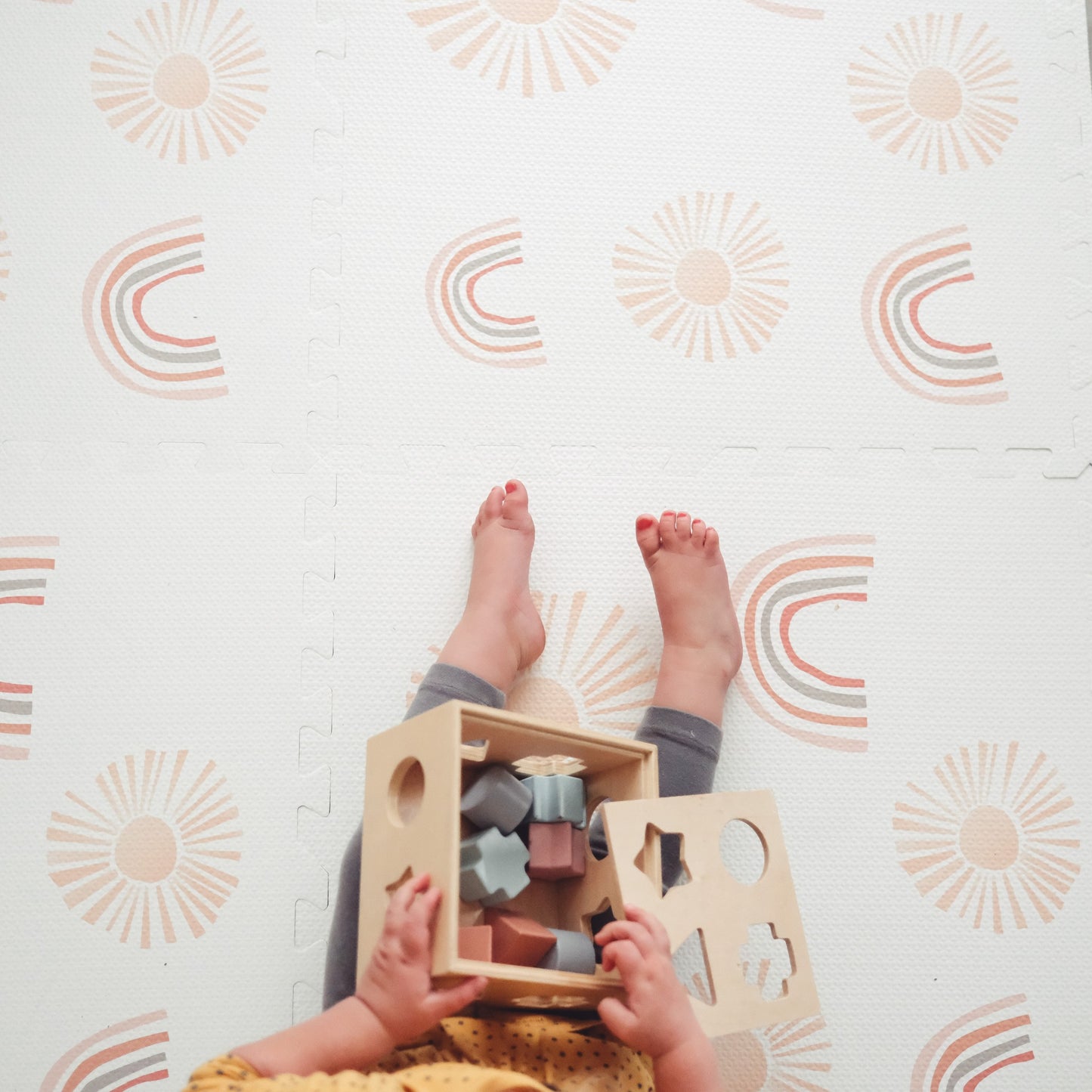 Rainbow Rise Crisp White Tile Play Mat