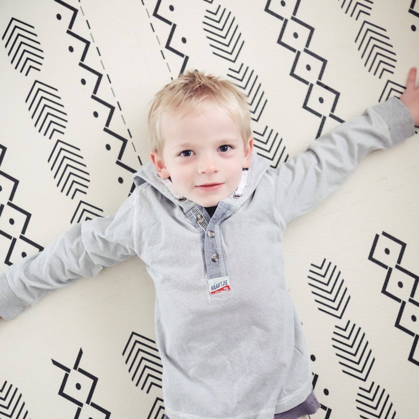 Tribal Pattern in Cream White Tile Play Mat